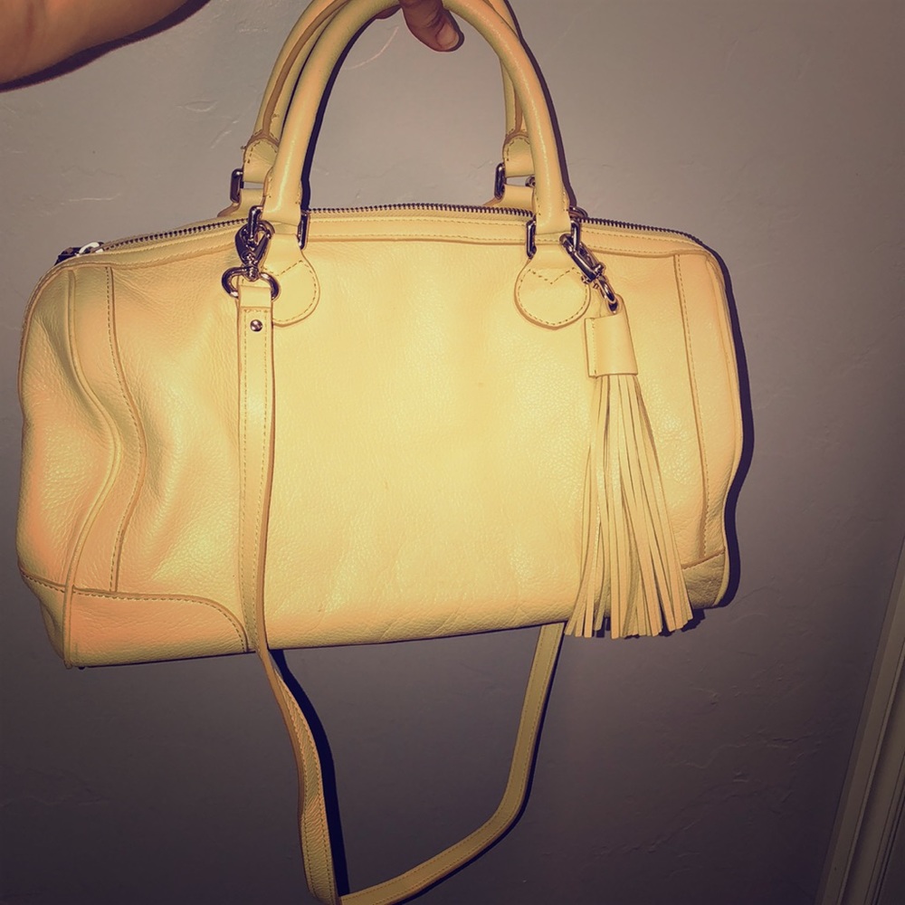 BananaRepublic soft yellow purse w/fringe tassel